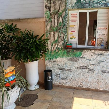 Pousada Parque Suites Estacionamento E Piscina Guarujá Zewnętrze zdjęcie