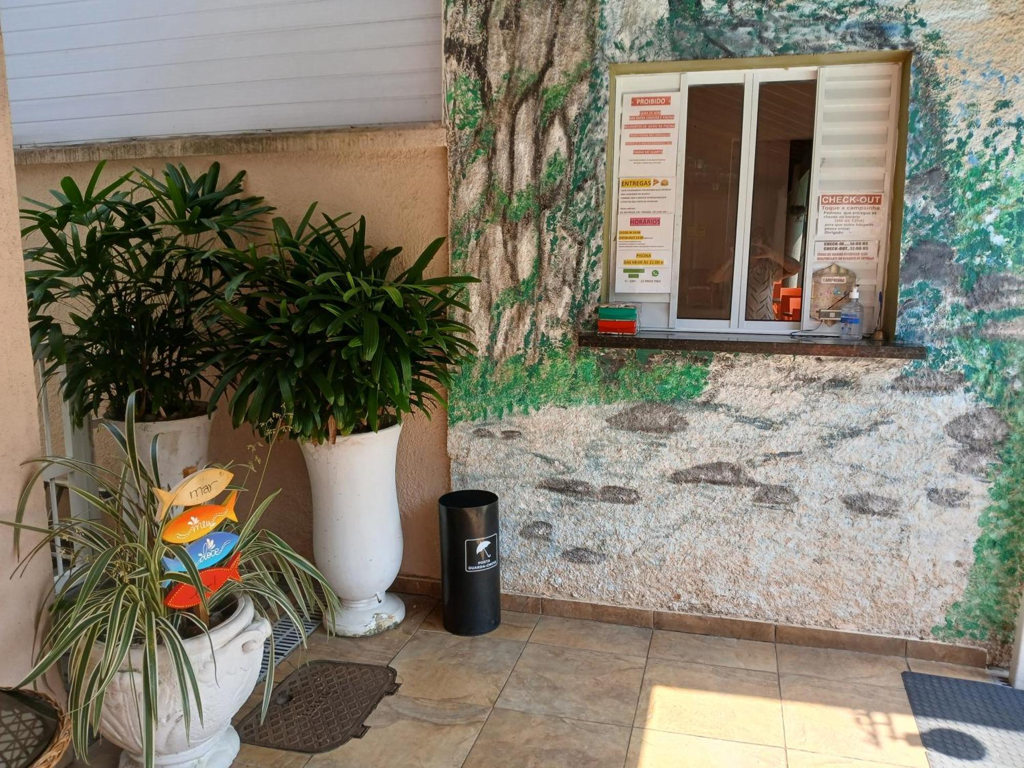 Pousada Parque Suites Estacionamento E Piscina Guarujá Zewnętrze zdjęcie